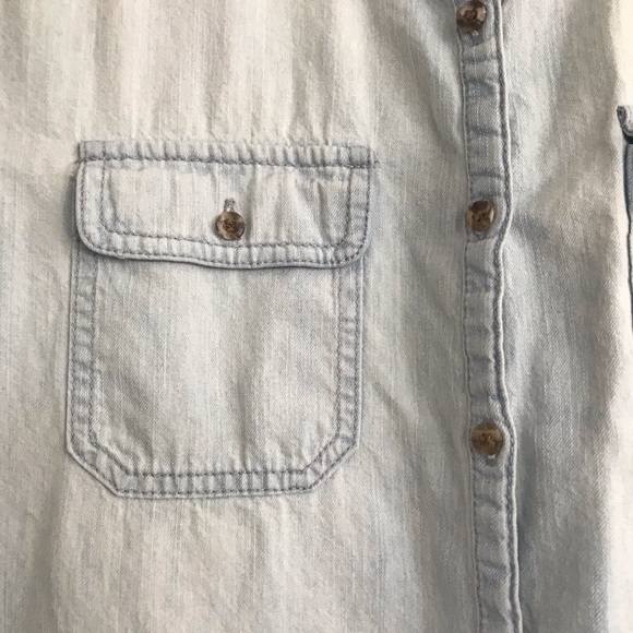 Chambray Double Pocket Button Down - Picture 2 of 5